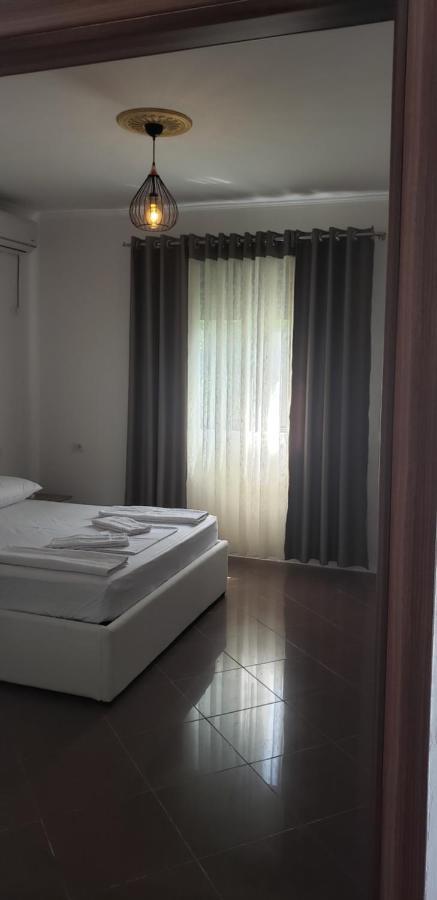 Pomegranates & Olives Guesthouse ดูร์เรส ภายนอก รูปภาพ